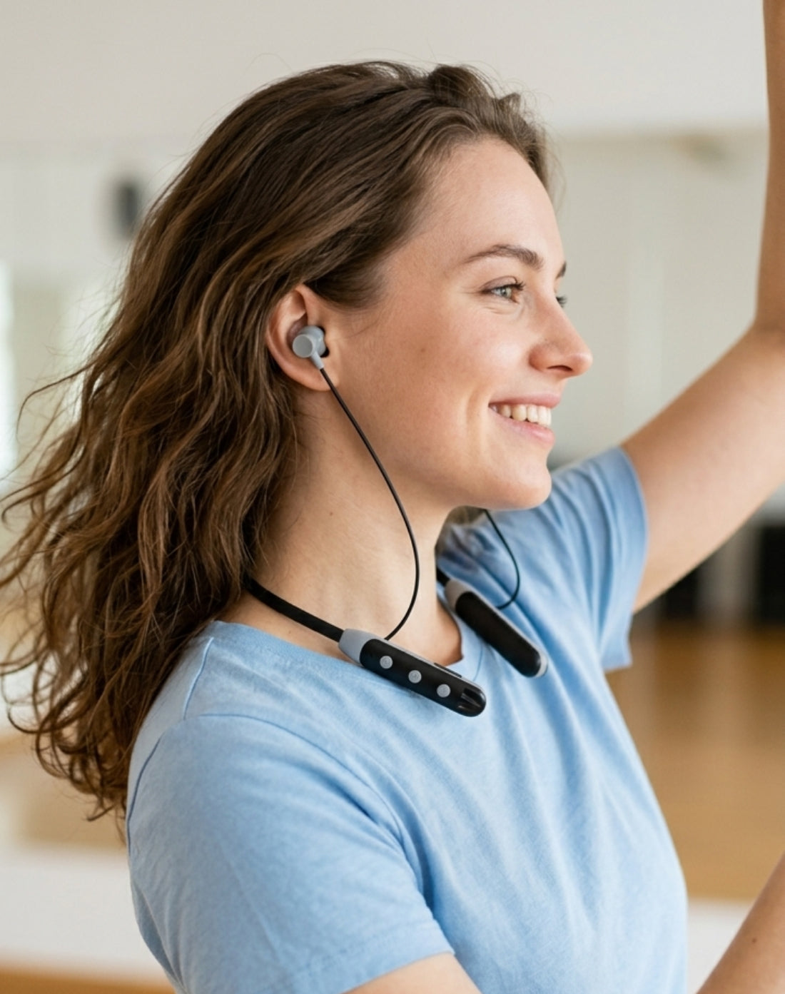 Ziome ZM-04 Neckband 72 Hours Standby time and 24 Hours Playtime Volume and Call Controller grey