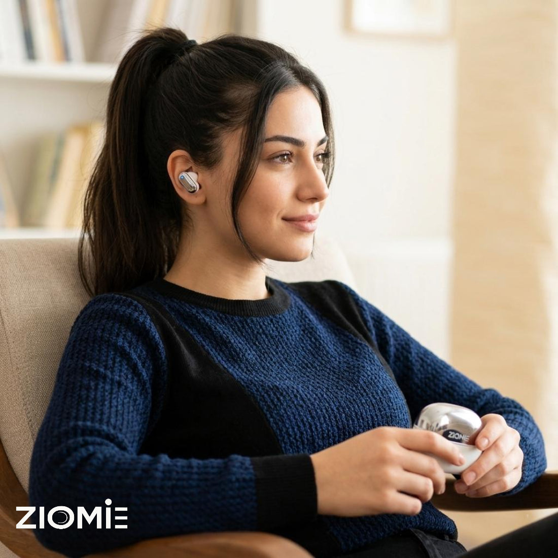 Ziome Z6 Pro Bluetooth Earbuds (White-Silver, TWS)